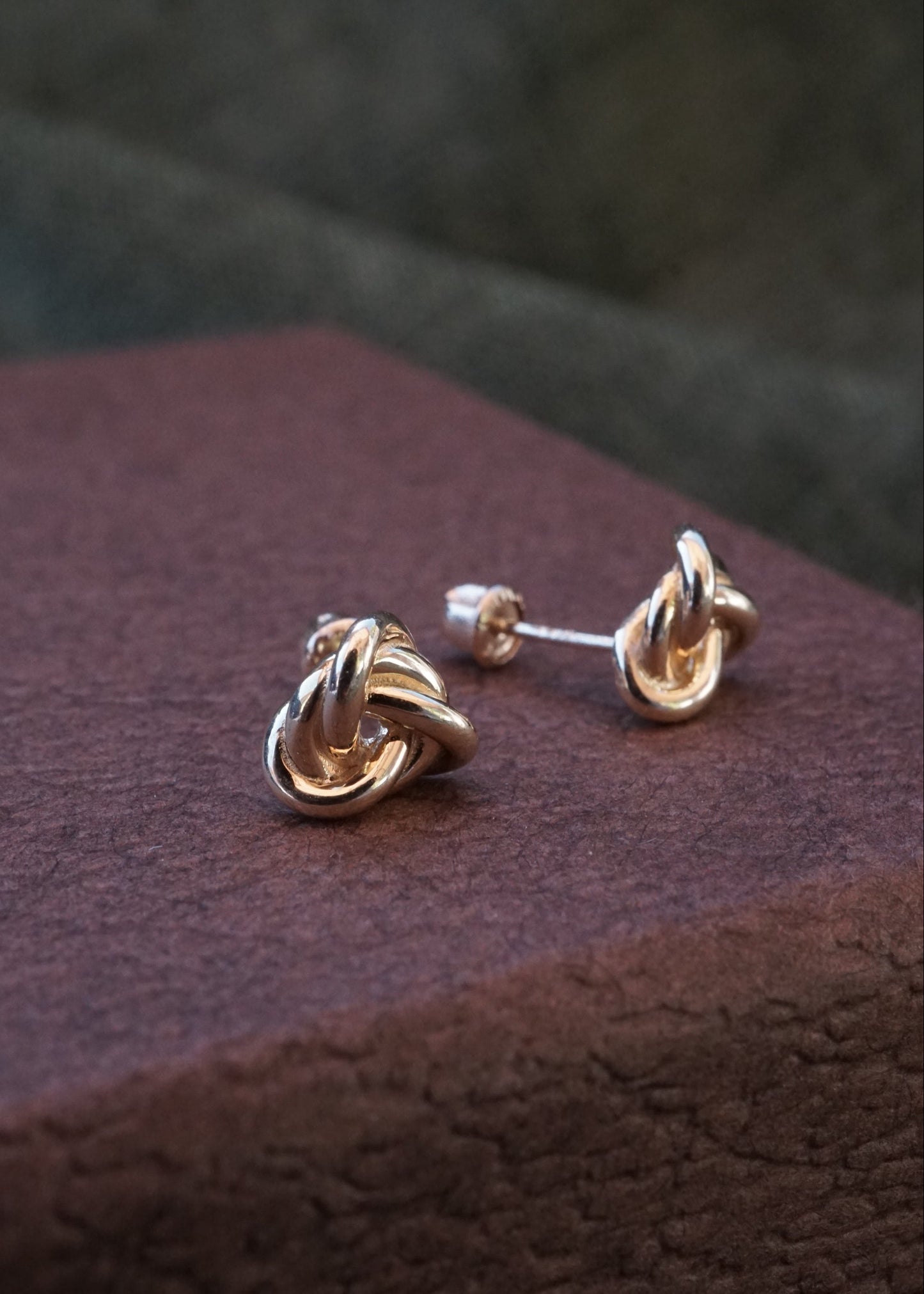 14k Gold Pretzel Studs