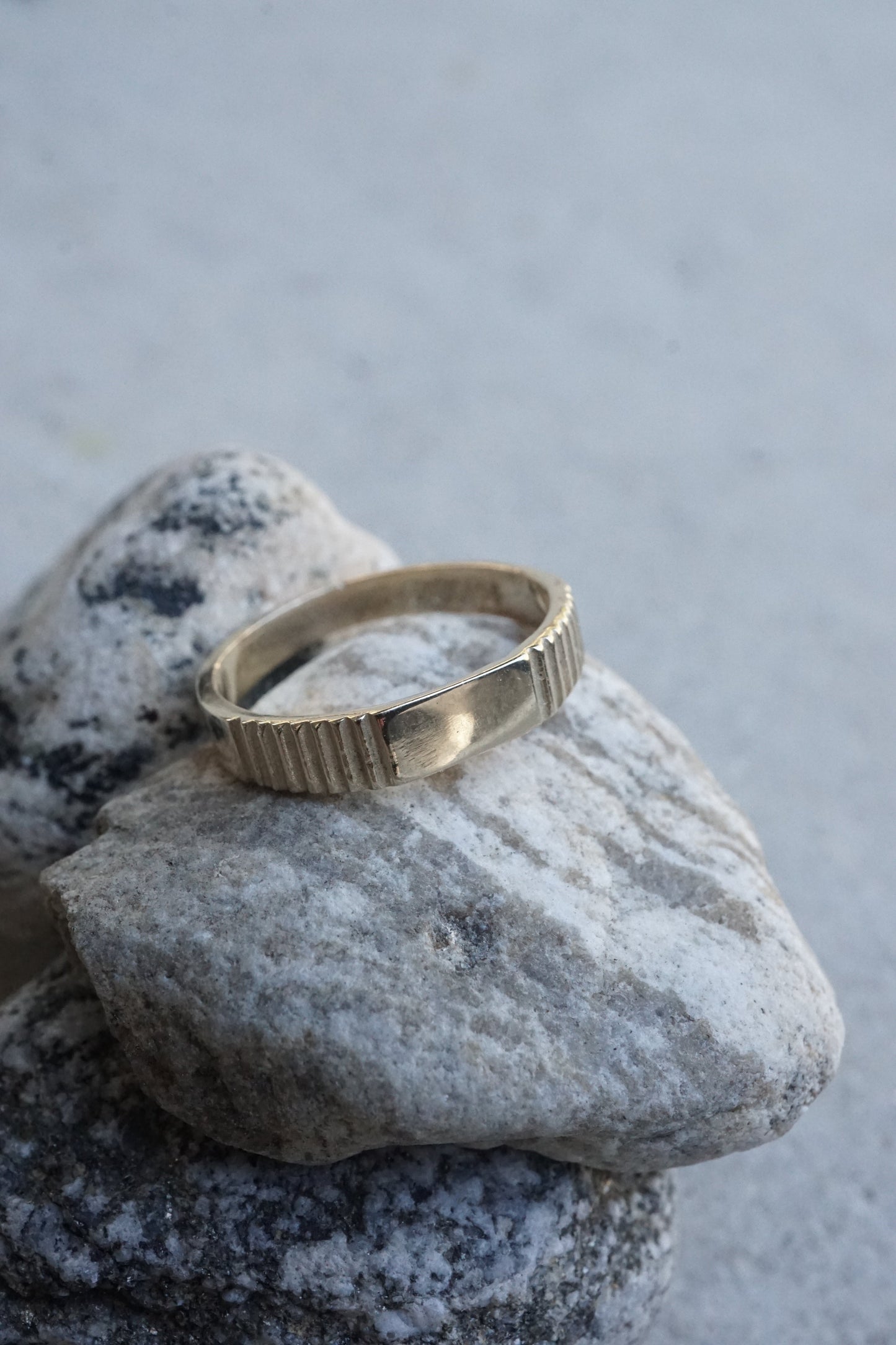 14k Gold Line Pinky Ring