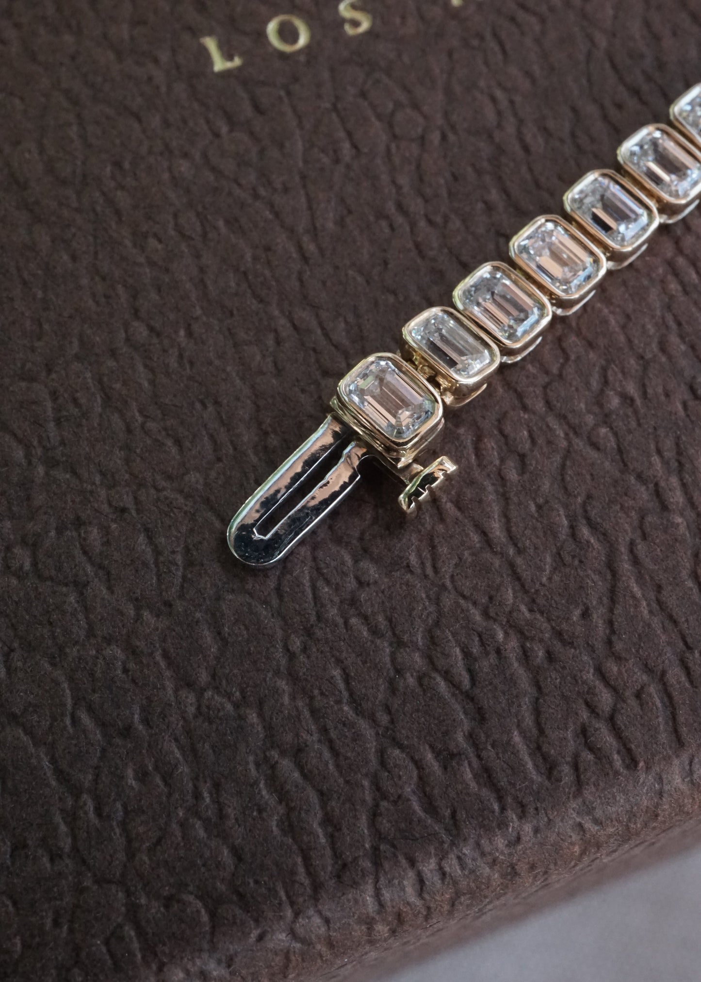 14k Gold Diamond Bezel Emerald Tennis Bracelet