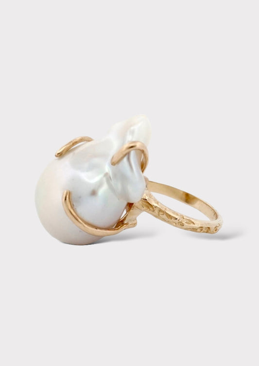 14k Gold Hammered Baroque Pearl Ring